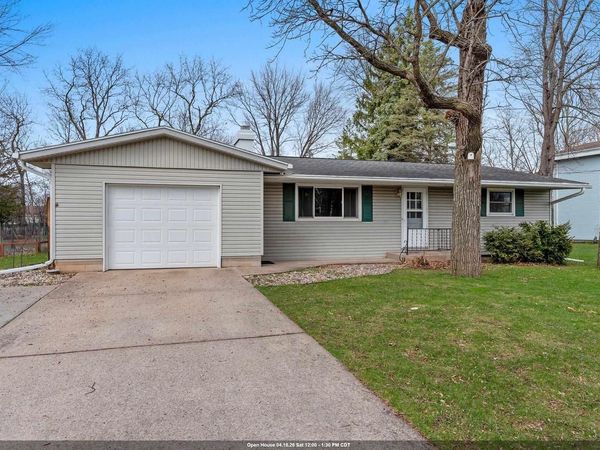 3040 SHELDON DRIVE, Oshkosh, WI 54904