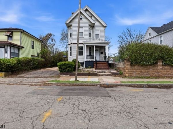 11 Dodd Ter, East Orange, NJ 07017