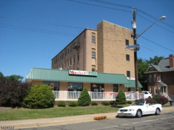 30 S Doughty Ave, Somerville, NJ 08876