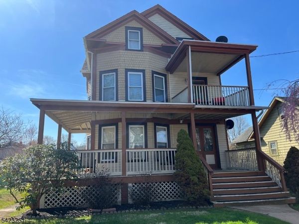 61 State St, Washington, NJ 07882