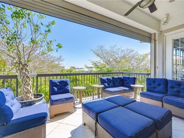 705 10th ST S, Unit 301, NAPLES, FL 34102