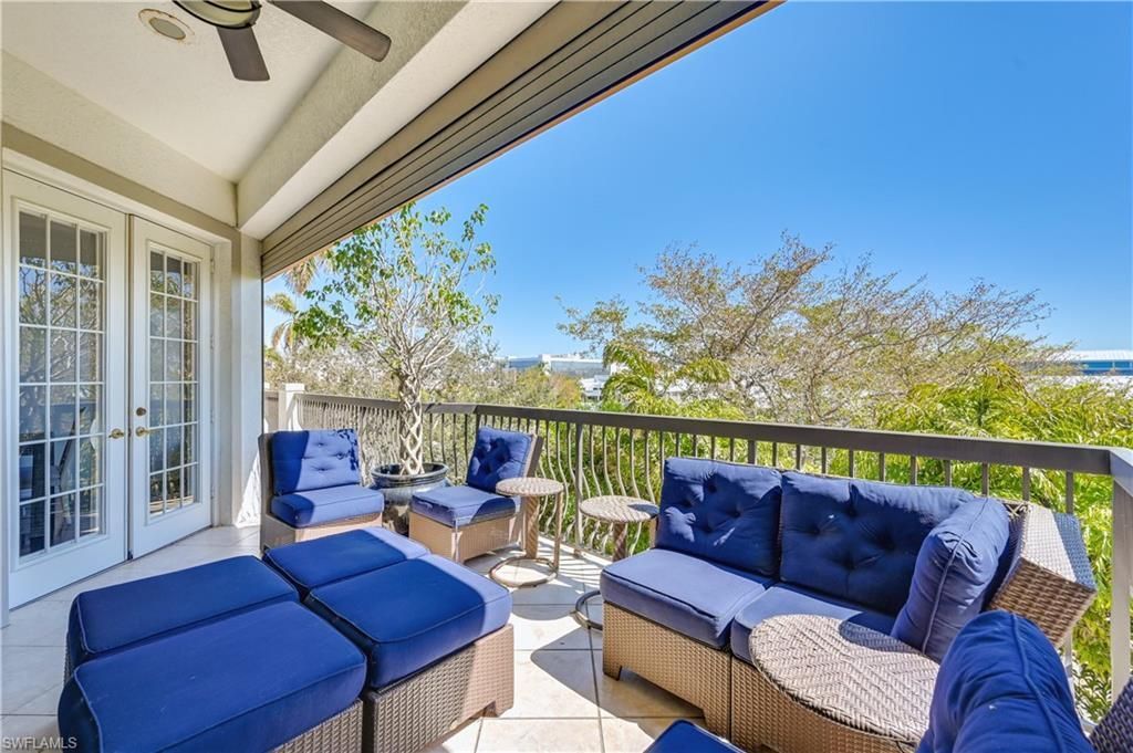 705 10th St S, Unit 301, Naples, FL 34102 Photo