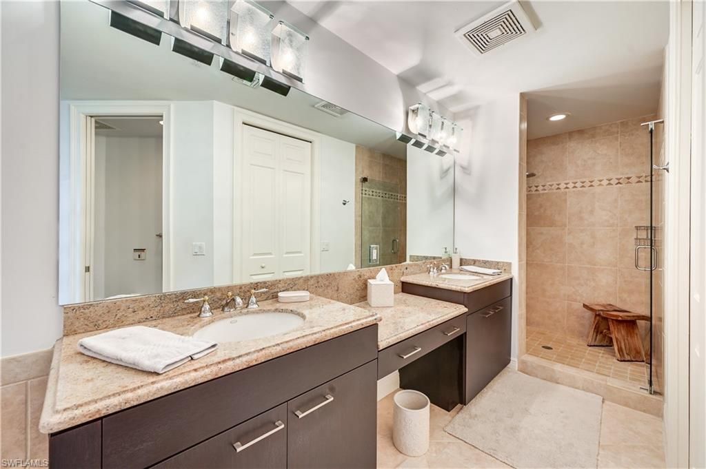 705 10th St S, Unit 301, Naples, FL 34102 Photo