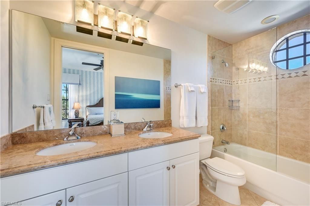 705 10th St S, Unit 301, Naples, FL 34102 Photo