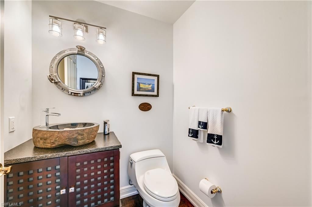705 10th St S, Unit 301, Naples, FL 34102 Photo