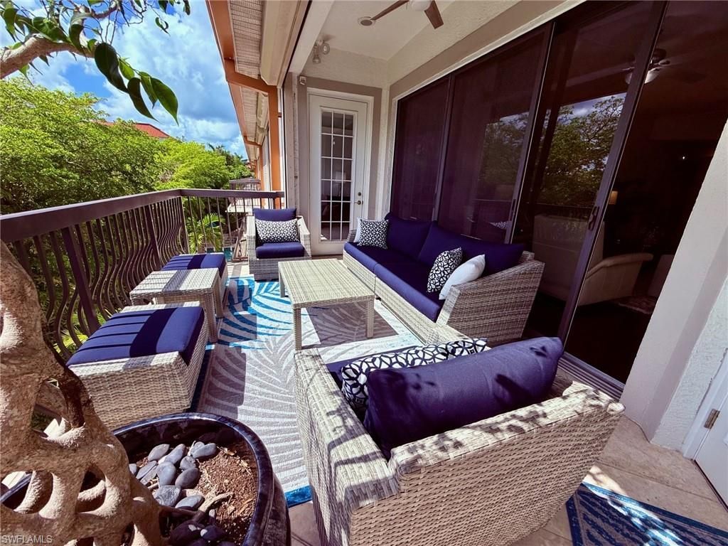 705 10th St S, Unit 301, Naples, FL 34102 Photo