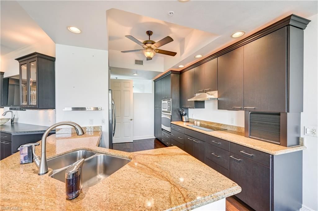 705 10th St S, Unit 301, Naples, FL 34102 Photo