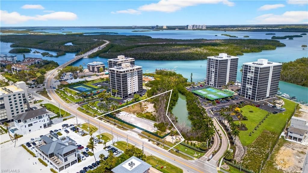 26201 Hickory Blvd, Bonita Springs, FL 34134 Photo