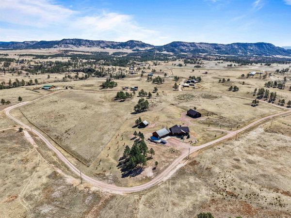 27909 Lariat Circle, Hot Springs, SD 57747