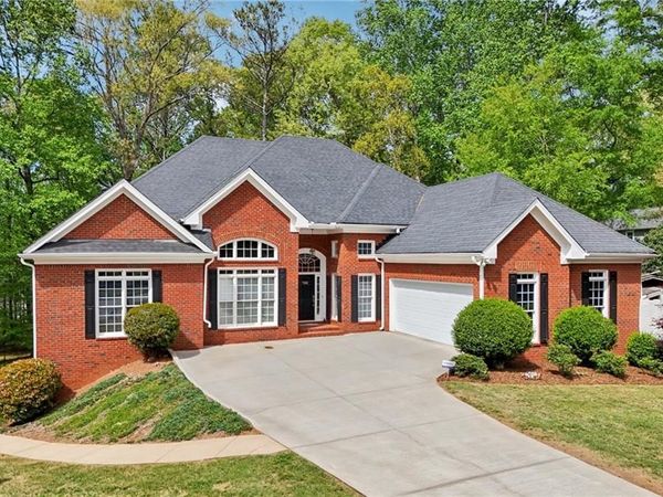 720 Marianna Lane, Alpharetta, GA 30004