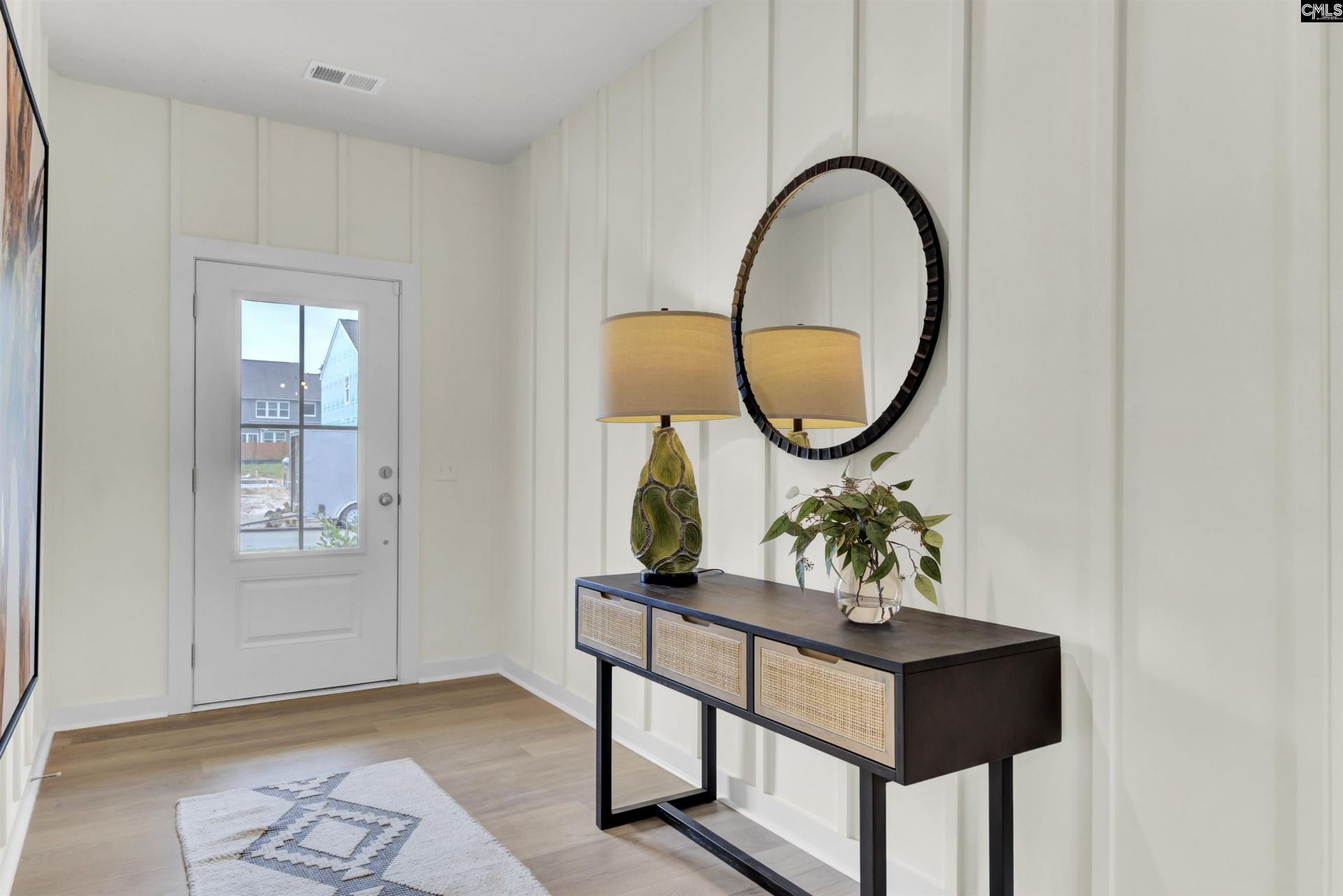 270 Summer Orchard Drive  Photo 4