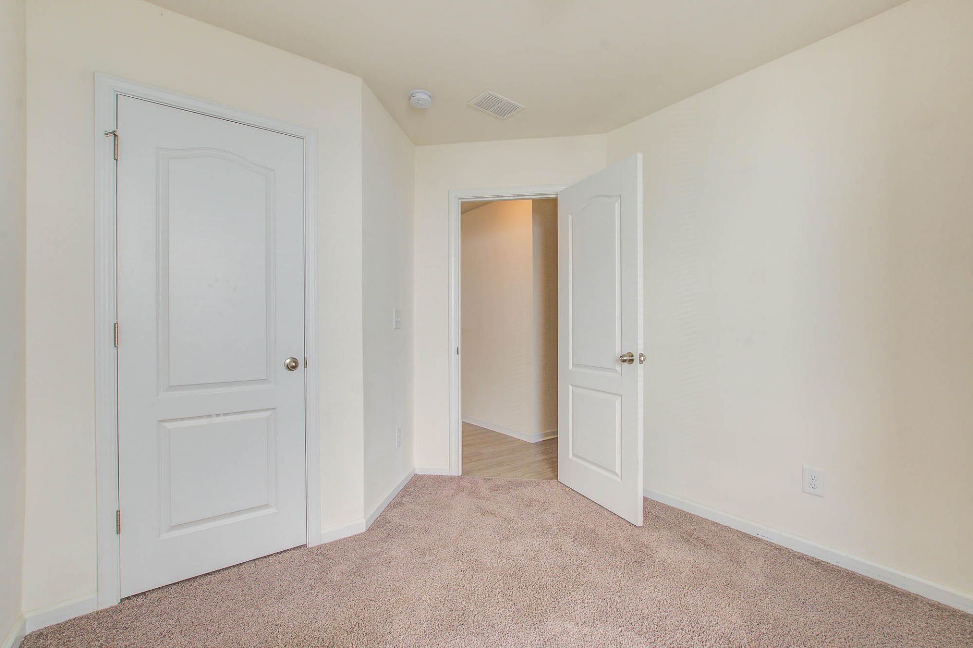 183 Brittondale Road Photo 14