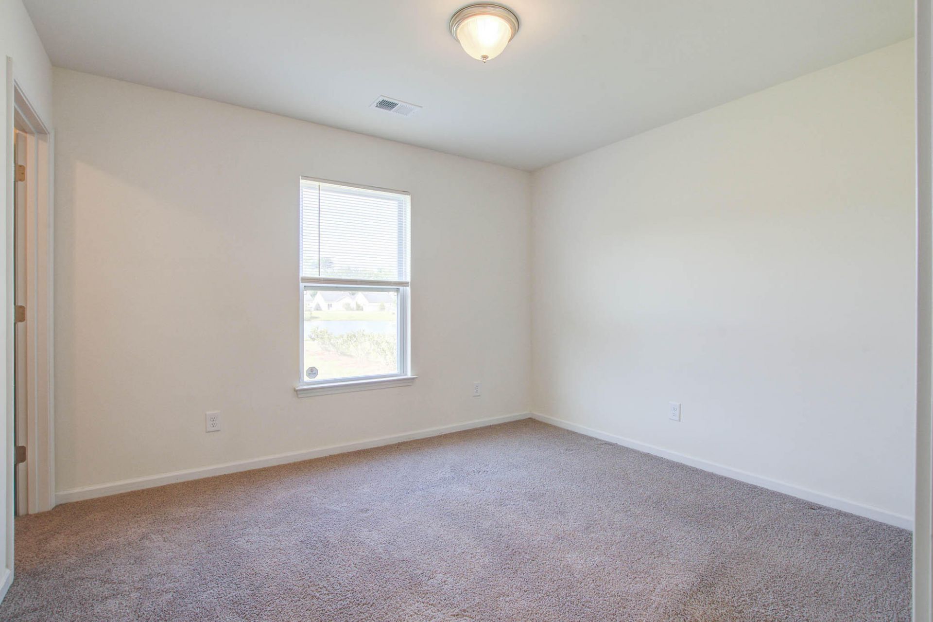 183 Brittondale Road Photo 15