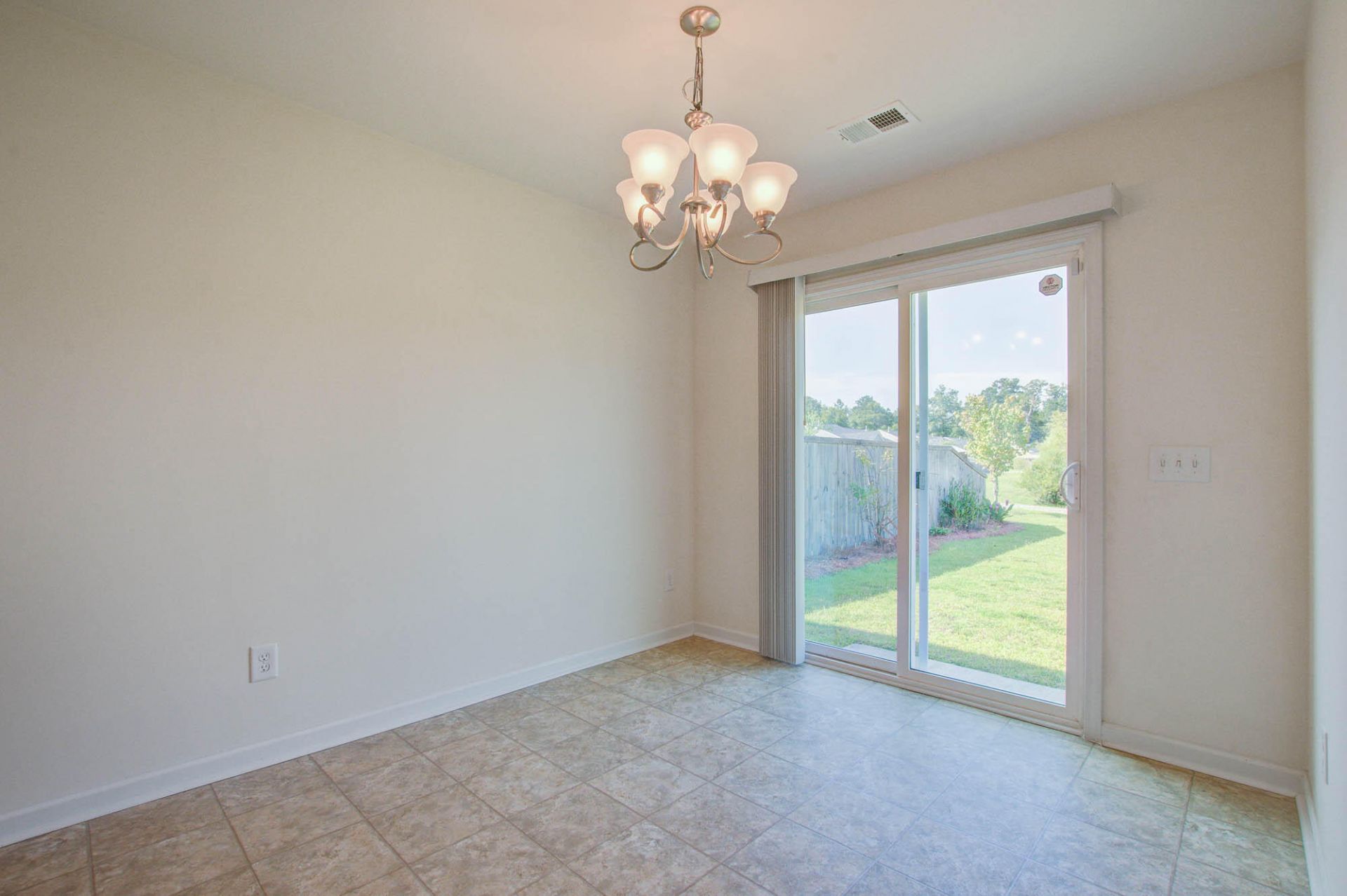 183 Brittondale Road Photo 7