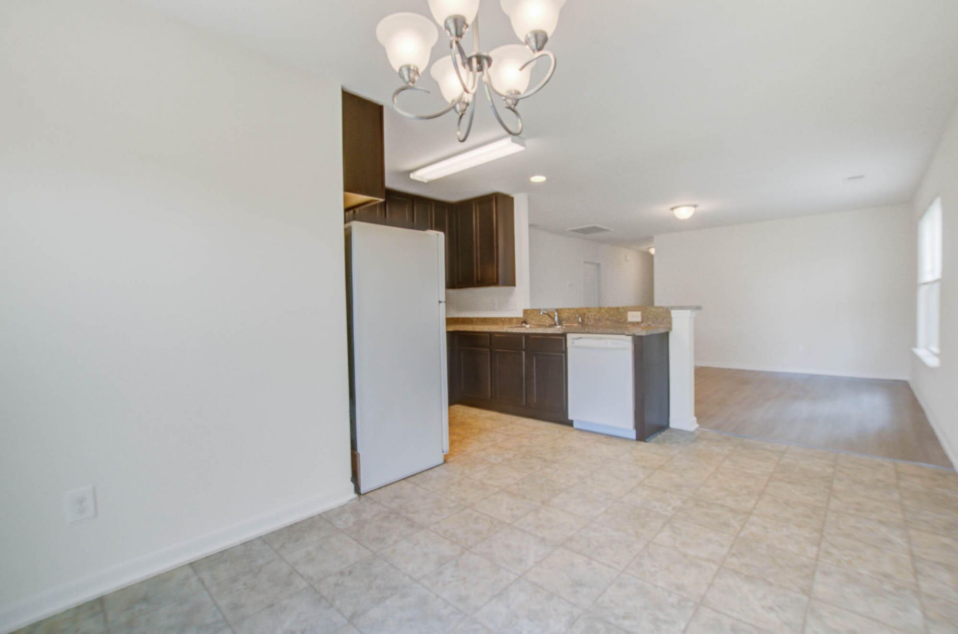 183 Brittondale Road Photo 8