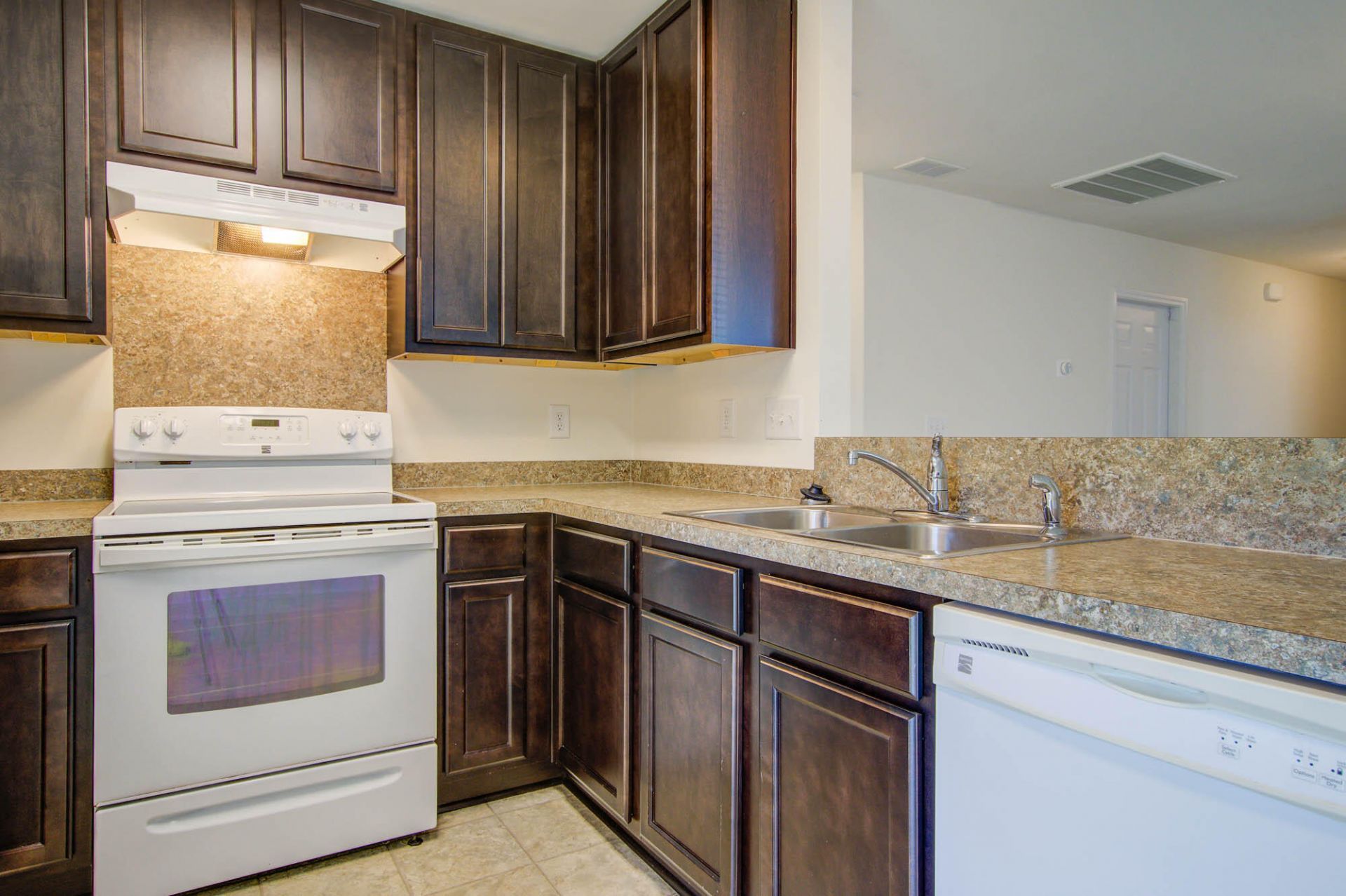 183 Brittondale Road Photo 9