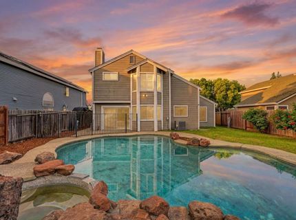 8239 Derbyshire Cir, Sacramento, CA 95828 Photo