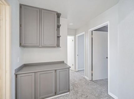 8239 Derbyshire Cir, Sacramento, CA 95828 Photo