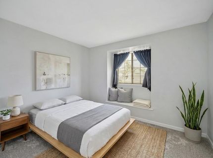 8239 Derbyshire Cir, Sacramento, CA 95828 Photo