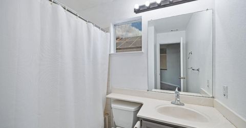 8239 Derbyshire Cir, Sacramento, CA 95828 Photo