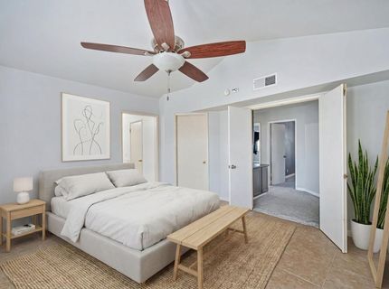 8239 Derbyshire Cir, Sacramento, CA 95828 Photo