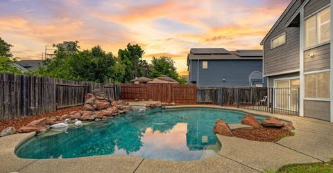 8239 Derbyshire Cir, Sacramento, CA 95828 Photo