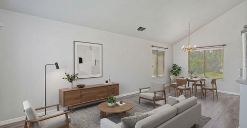 8239 Derbyshire Cir, Sacramento, CA 95828 Photo