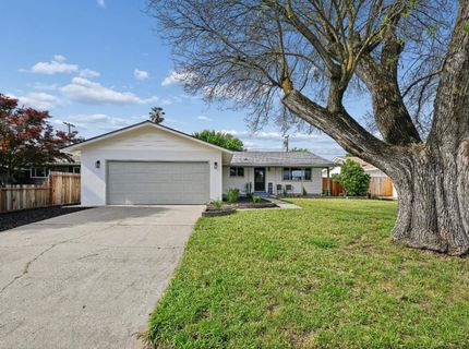 9060 New Dawn Dr, Sacramento, CA 95826 Photo