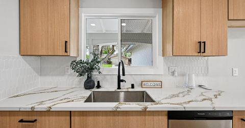 9060 New Dawn Dr, Sacramento, CA 95826 Photo