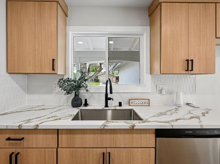 9060 New Dawn Dr, Sacramento, CA 95826 Photo