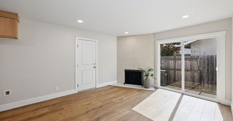 9060 New Dawn Dr, Sacramento, CA 95826 Photo