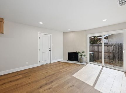 9060 New Dawn Dr, Sacramento, CA 95826 Photo