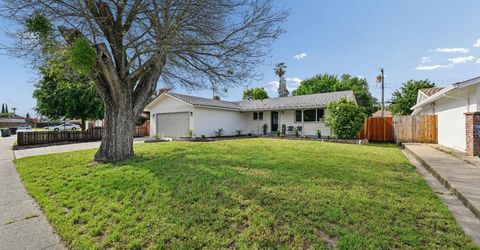 9060 New Dawn Dr, Sacramento, CA 95826 Photo