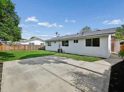 9060 New Dawn Dr, Sacramento, CA 95826 Photo