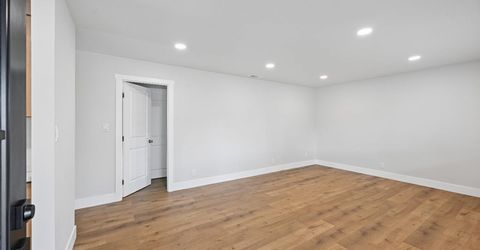 9060 New Dawn Dr, Sacramento, CA 95826 Photo