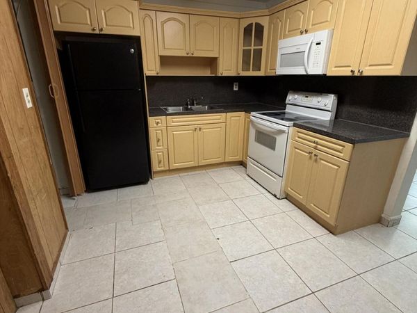 1920 SW 67th Terrace, North Lauderdale, FL 33068