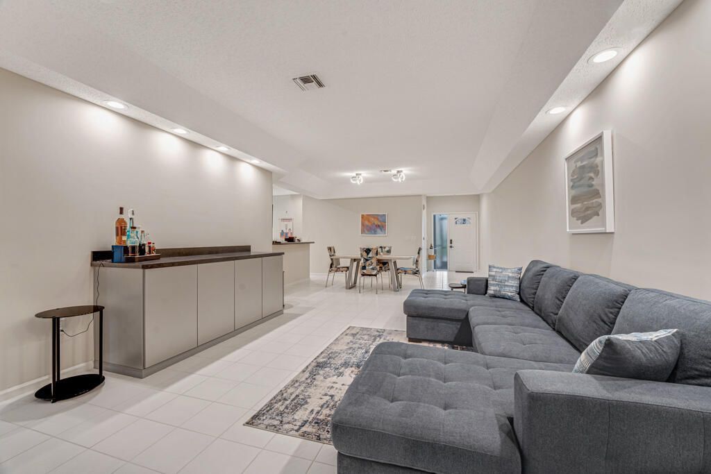 9998 Seacrest Circle, Unit C, Boynton Beach, FL 33437 Photo