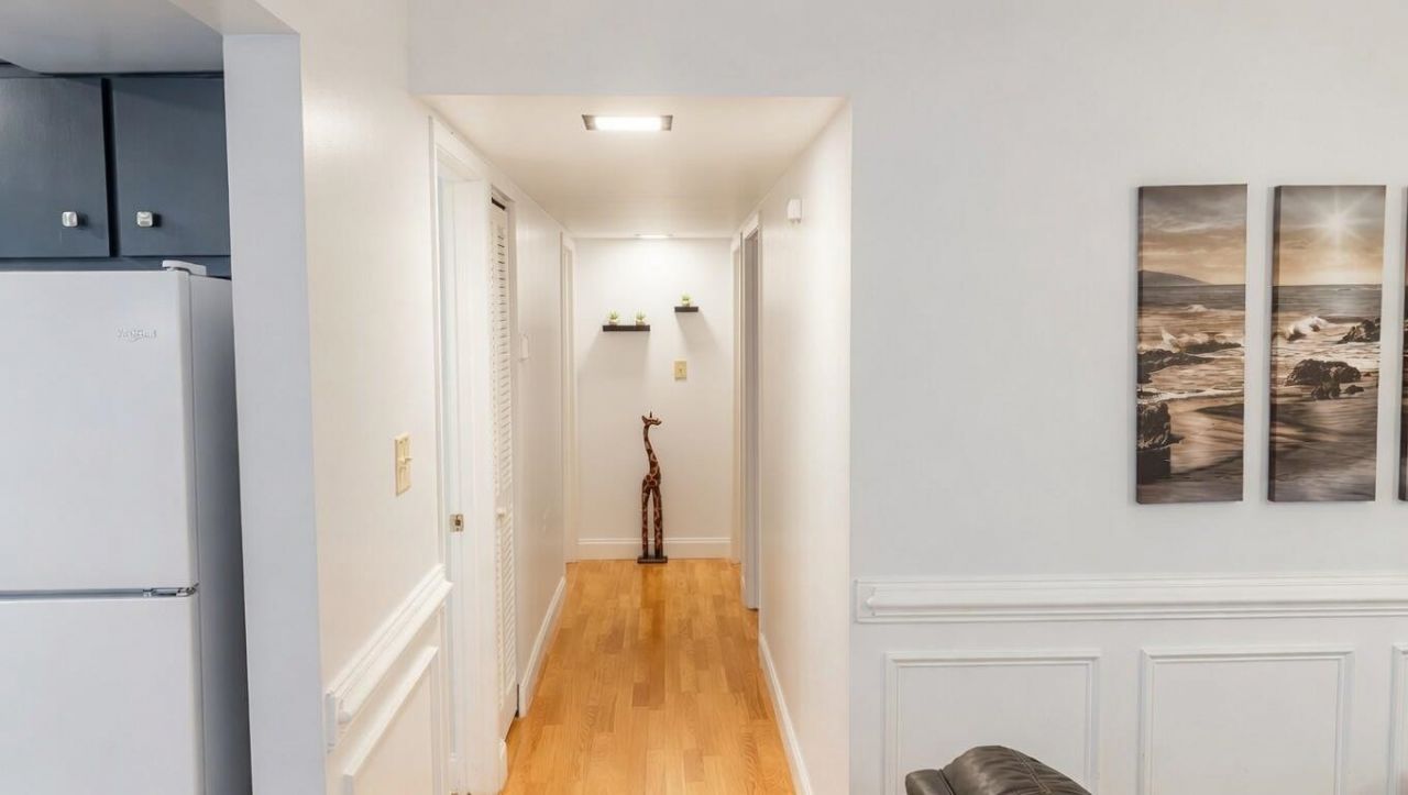 2000 Greens Blvd.  Photo 8