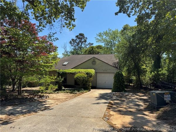 1715 Arrow Ridge Way , Fayetteville, NC 28304