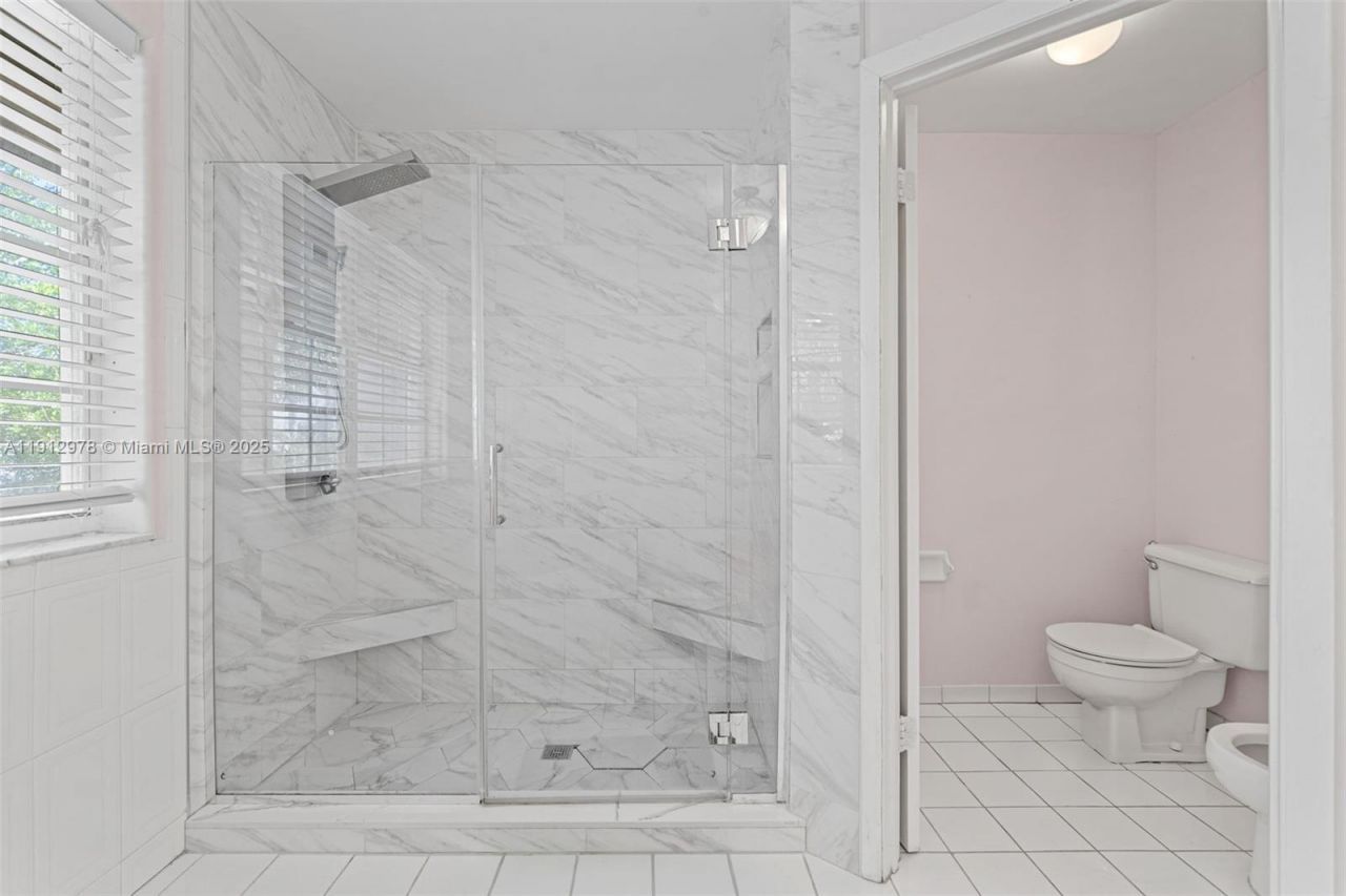 9410 SW 212th Ter, Cutler Bay, FL 33189 Photo