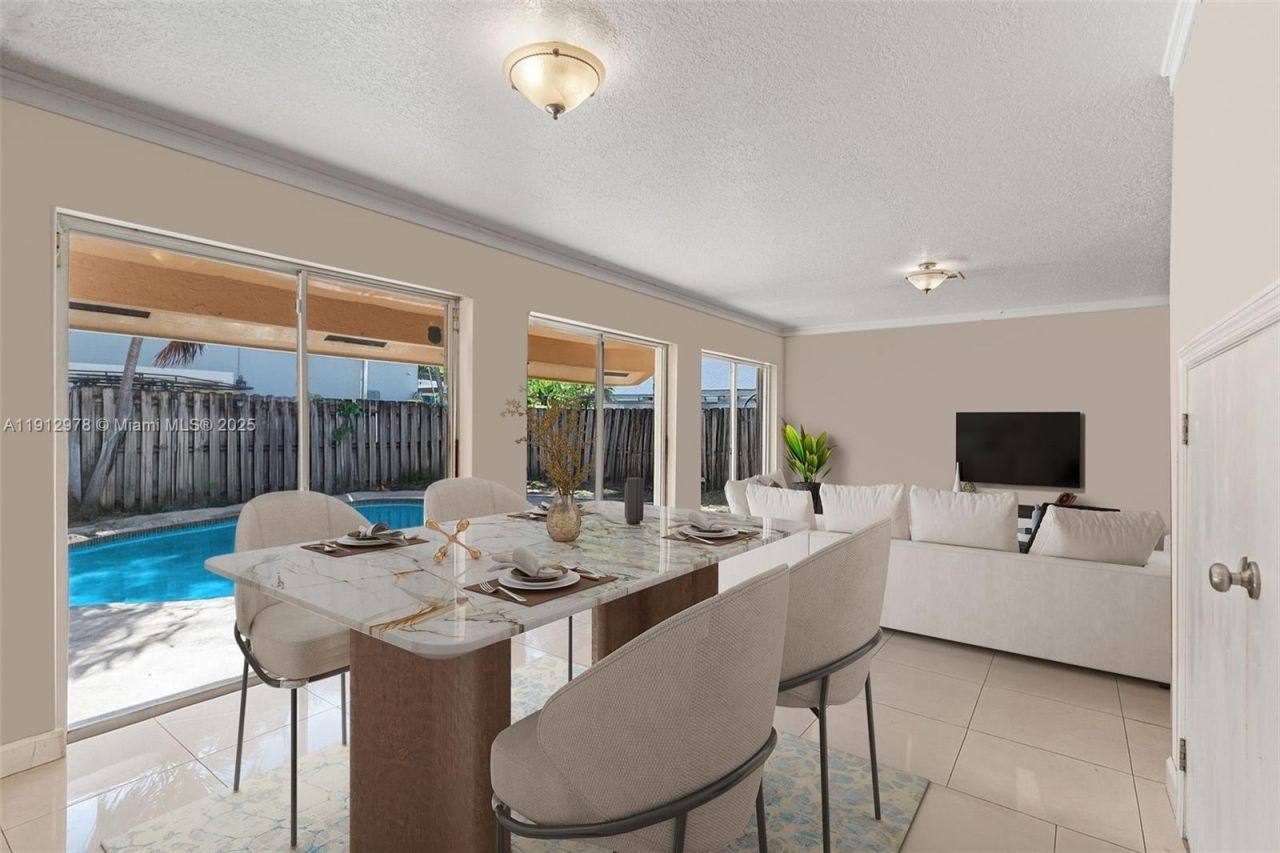 9410 SW 212th Ter, Cutler Bay, FL 33189 Photo