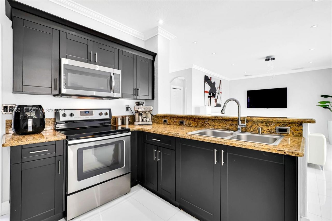 3002 SW 147th Ct, Miami, FL 33185 Photo