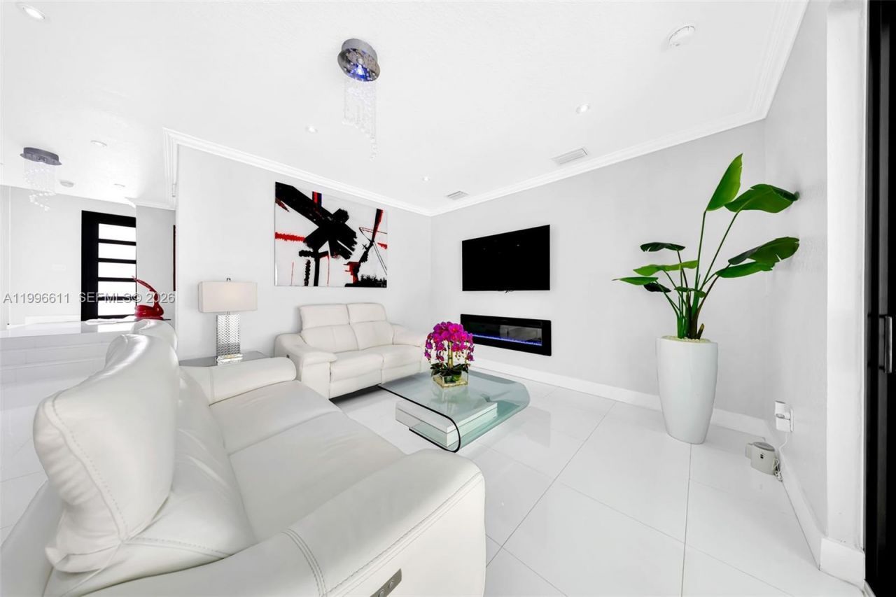 3002 SW 147th Ct, Miami, FL 33185 Photo