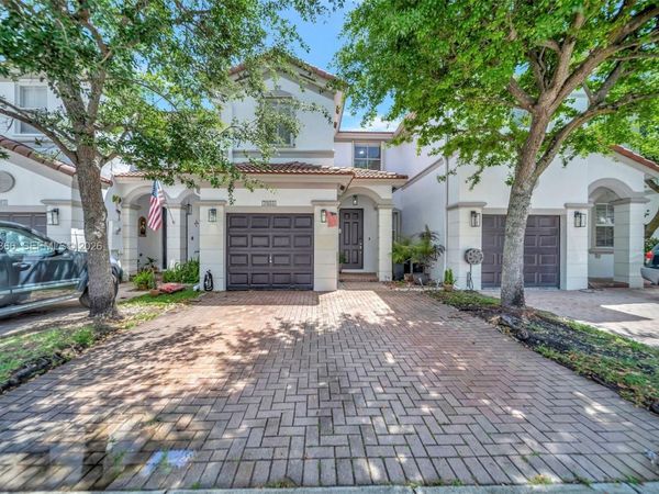 7855 NW 110th Ave , Doral, FL 33178