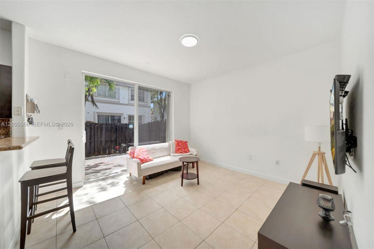 7855 NW 110th Ave, Doral, FL 33178 Photo