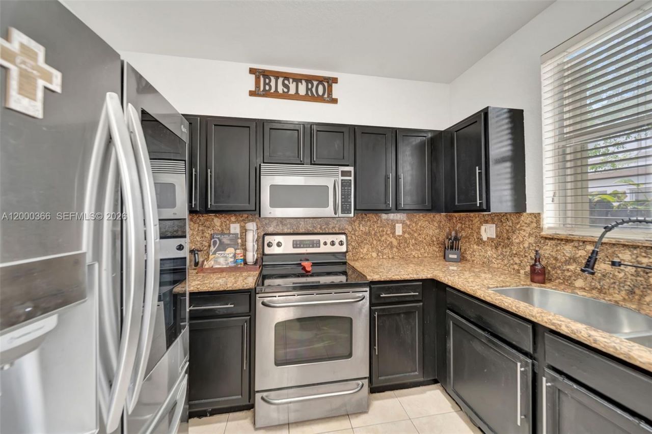 7855 NW 110th Ave, Doral, FL 33178 Photo