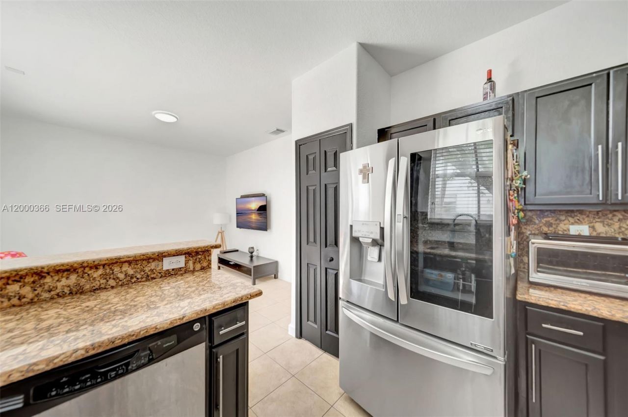 7855 NW 110th Ave, Doral, FL 33178 Photo