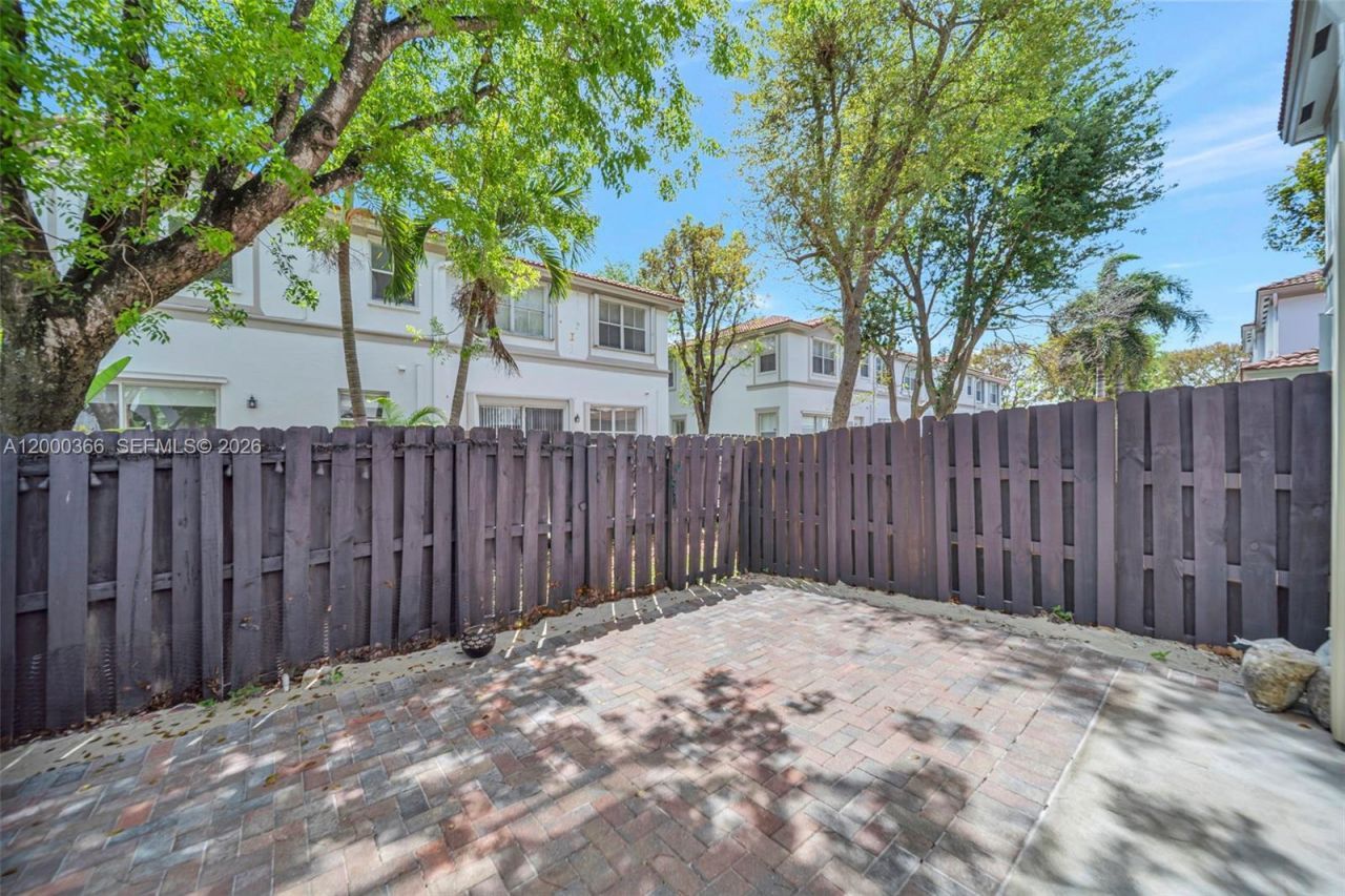 7855 NW 110th Ave, Doral, FL 33178 Photo