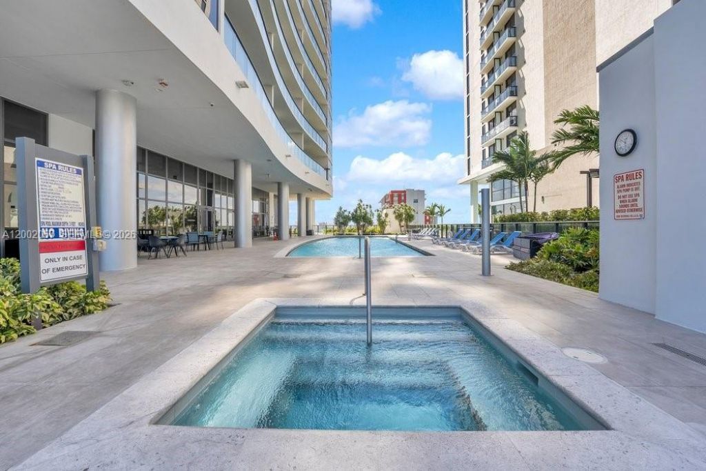 1600 NE 1st Ave, Unit 1601, Miami, FL 33132 Photo