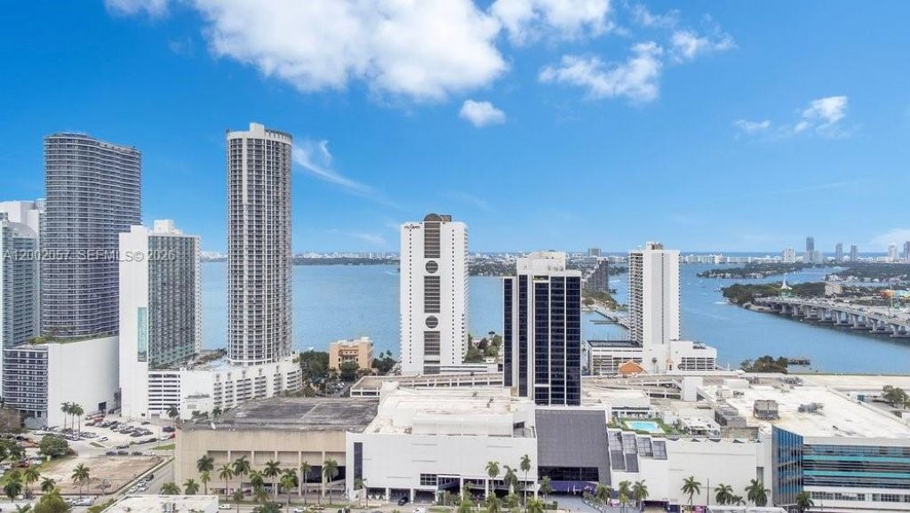 1600 NE 1st Ave, Unit 1601, Miami, FL 33132 Photo